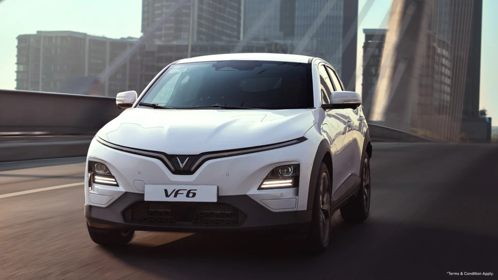 Vinfast VF6 AND VF7 info in Marathi